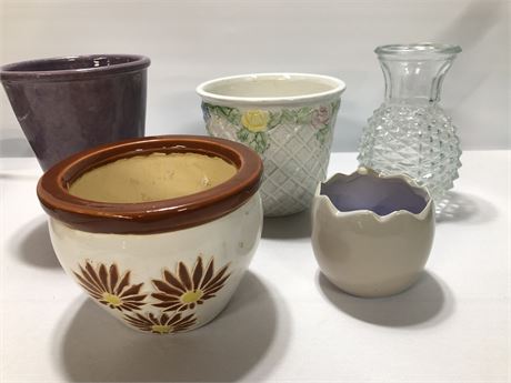 5 Flower Pots/Vases