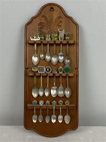 Souvenior Spoon Lot #1 - 18 Spoons / Wheat Pattern on Rack