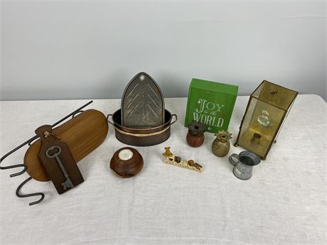 Mixed Lot of Decorative Items