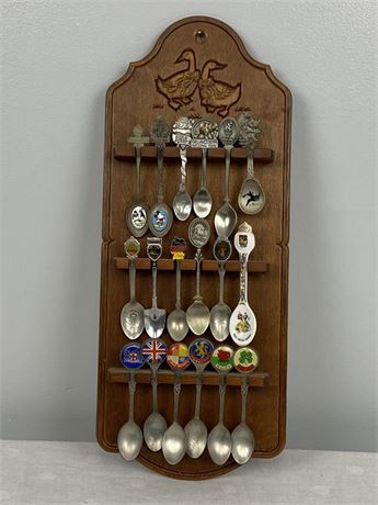 Souvenior Spoon Lot #2 - 18 Spoons / Ducks on Rack