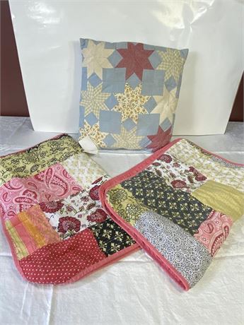 Quilt Pattern Pillows / Pillow Cases