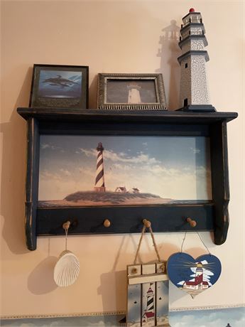 Hanging Wall Shelf with Decorations