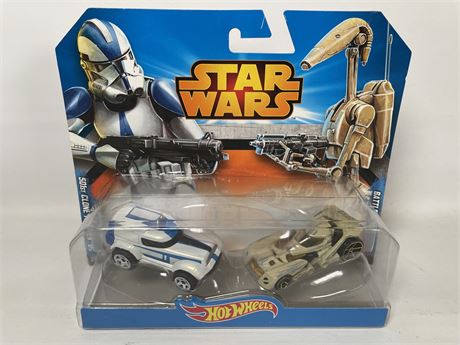 Hot Wheels Star Wars Trooper and Droid