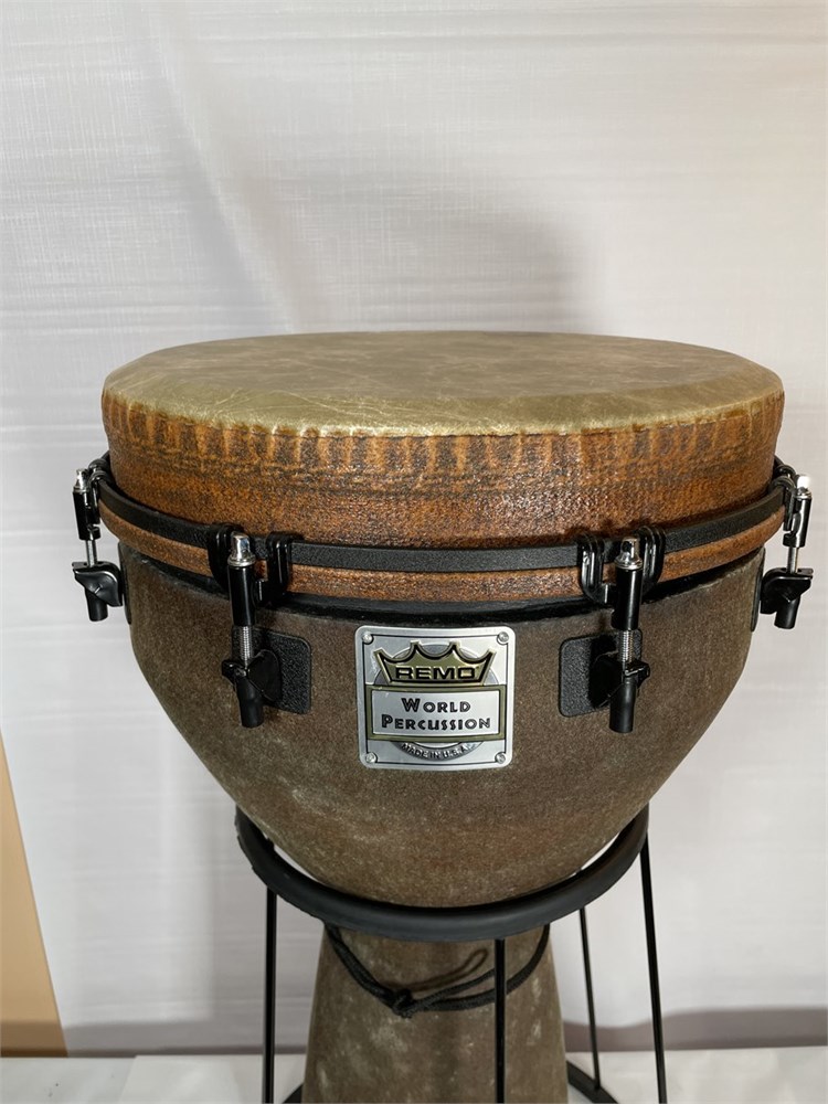 North East Ohio Auctions - Remo World Percussion Djembe