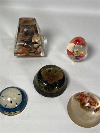Paperweight Variety Lot