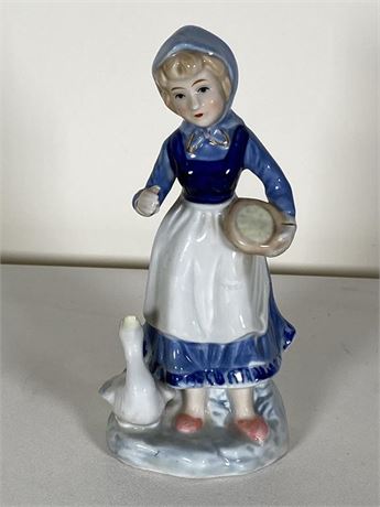 Capodimonte "Girl with Goose" Figurine
