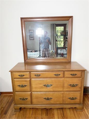 Sumter Vintage Dresser
