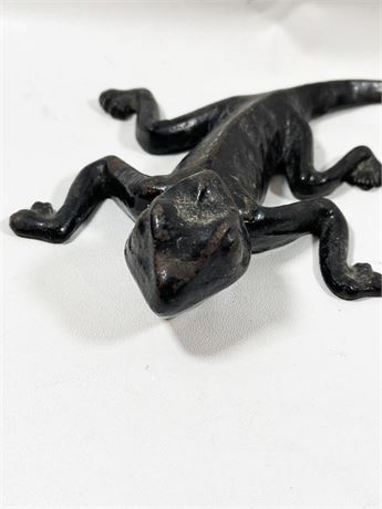 Antique Sherwin Williams Cast Iron Gecko