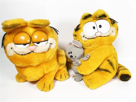 1981 Garfield Plush Toys