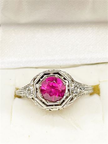 18k Gold Pink Ruby Ring